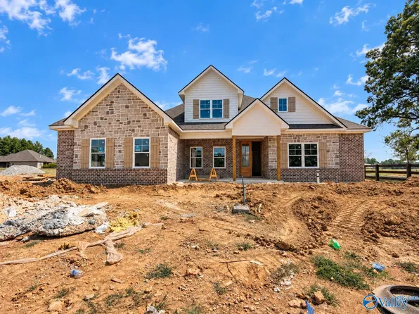 22018 Spyglass Ln, Athens, AL 35613