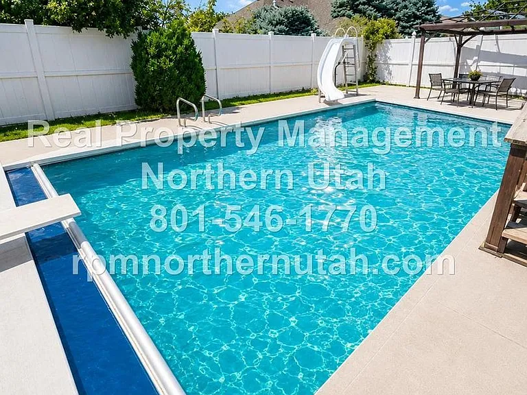 2784 S 850 W — Photo 23