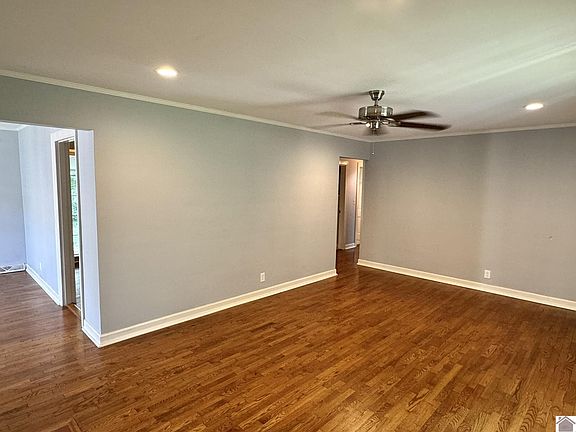 4th image of 1302 Wells Blvd