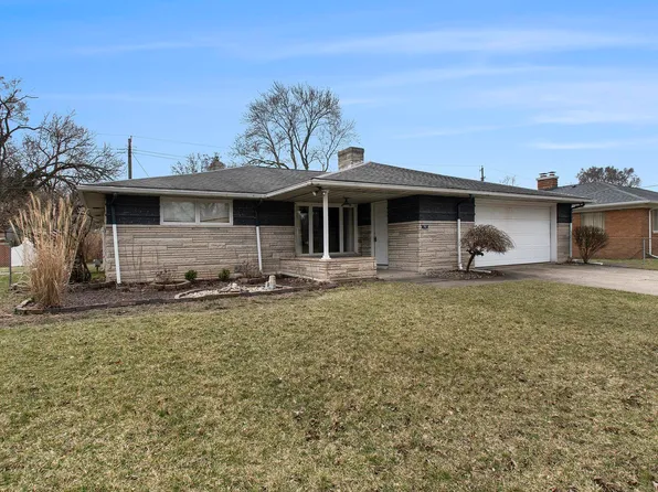712 Peashway St, South Bend, IN 46617
