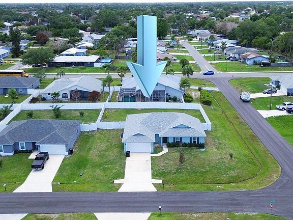 2nd image of 1220 SE NAVAJO Lane