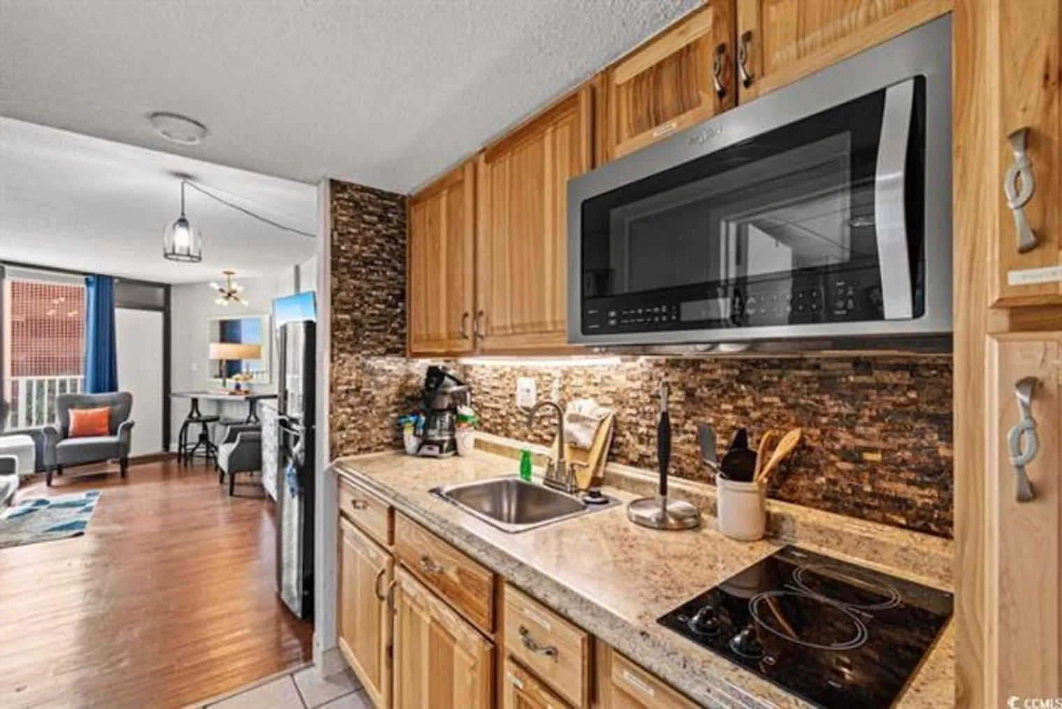 Studio, 1.0 bath, 376 sqft, $2,373 — Photo 4