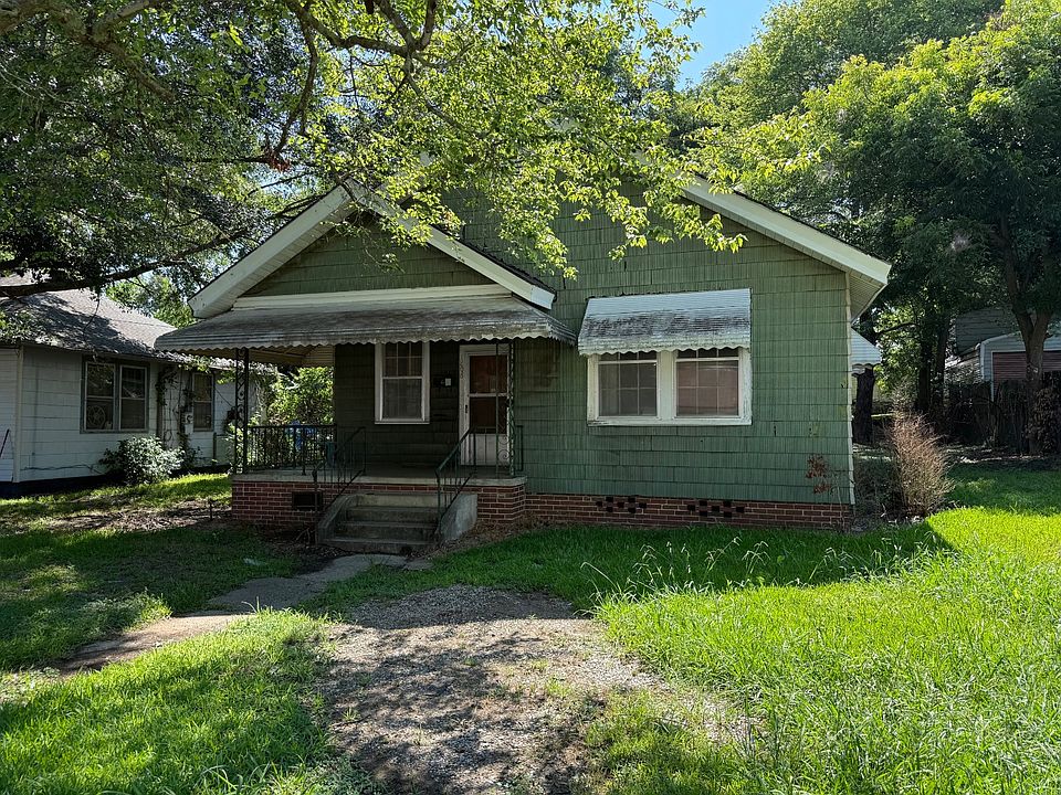 1st image of 1206 Arthur St