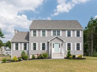 166 Haymeadow Ln, Ayer, MA 01432
