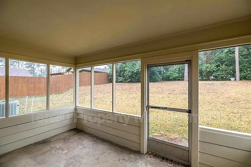 3 bed, 2.0 bath, 1425 sqft, $1,450 — Photo 4