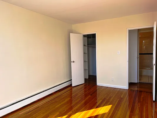 Rented by Prime Realty | media 13