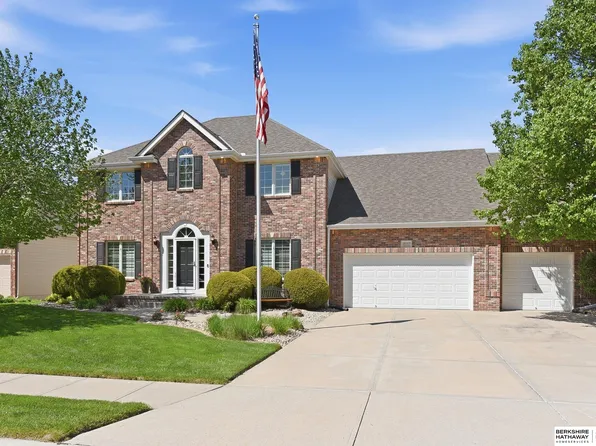 18320 Ontario St, Omaha, NE 68130