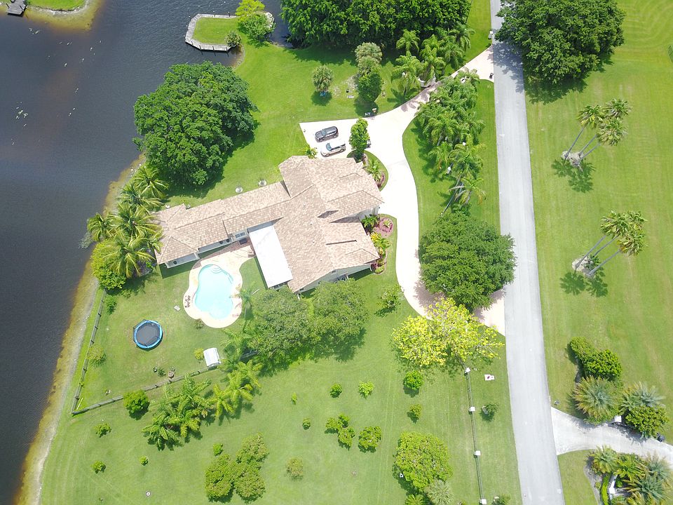 1st image of 10793 El Caballo Ct