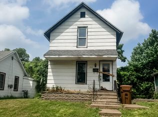 717 Pearl St, Grinnell, IA 50112