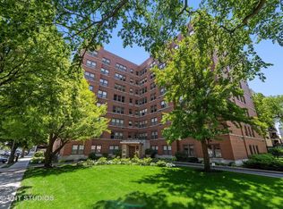 1585 Ridge Ave APT 704, Evanston, IL 60201