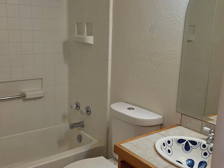 1340 Rebecca Rd NE — Photo 9