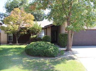 8309 Eakins Dr, Bakersfield, CA 93311