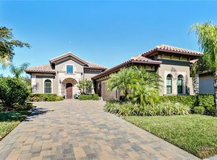 7542 Lantana Cir, Naples, FL 34119