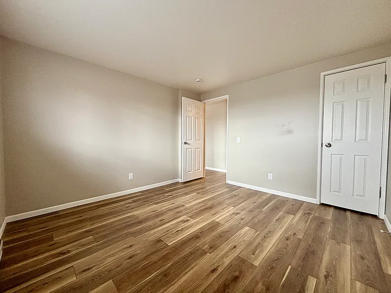 1116 Ann St #8 — Photo 8