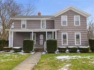 51 South St, Le Roy, NY 14482