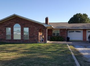 98 Hickory Dr, Durant, OK 74701