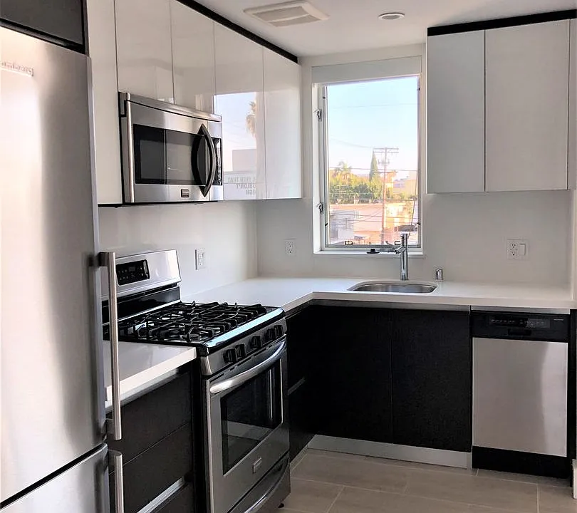 1750 Sawtelle Blvd
