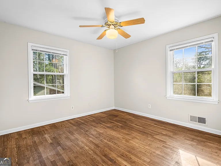 2922 Appling Way — Photo 8