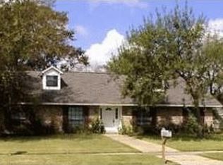 5908 Parkforest Dr, Baton Rouge, LA 70816