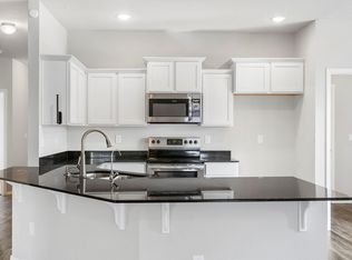 1721 Hermitage Dr, Centerton, AR 72719