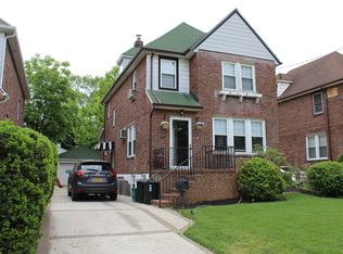 97 Bixley Heath, Lynbrook, NY 11563