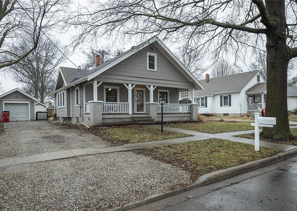 1st image of 202 N Zeysing Rd