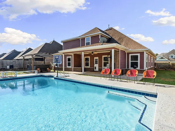 1010 Silver Maple St, Centerton, AR 72719