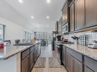 2721 Barkey Spgs, San Antonio, TX 78245