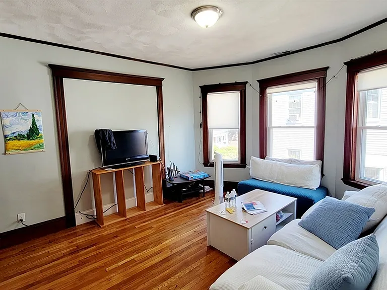 34 George St #2 — Photo 6