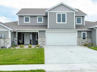 858 Grand Ridge Dr NE, Byron, MN 55920