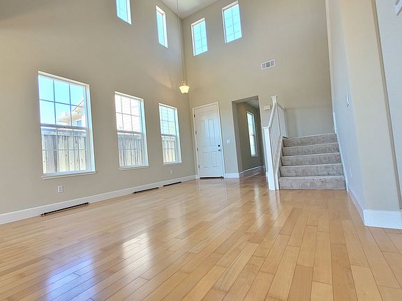 4th image of 3835 Adriatic Way