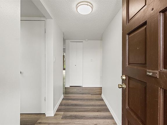 4th image of 7131 Dell Rd APT 2