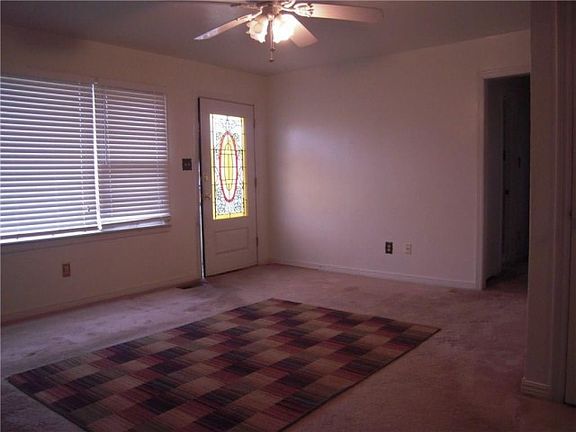 4th image of 4128 SE 24th St
