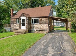 11 Highland Ave, Millbury, MA 01527
