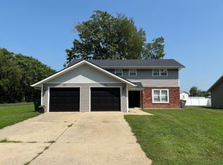 104 Weber Rd, O'Fallon, IL 62269