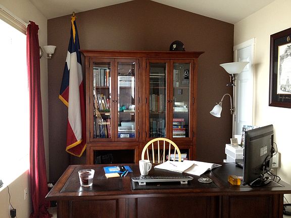 4th image of 906 6th Ave APT A