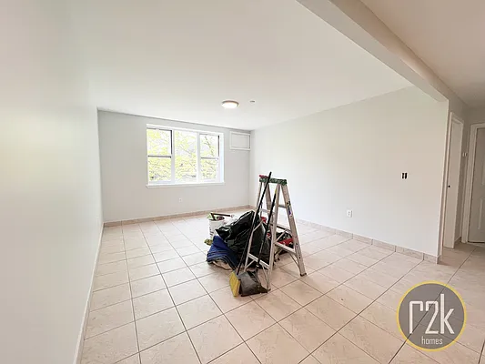 Rented by Realty 2000 Corp | media 23