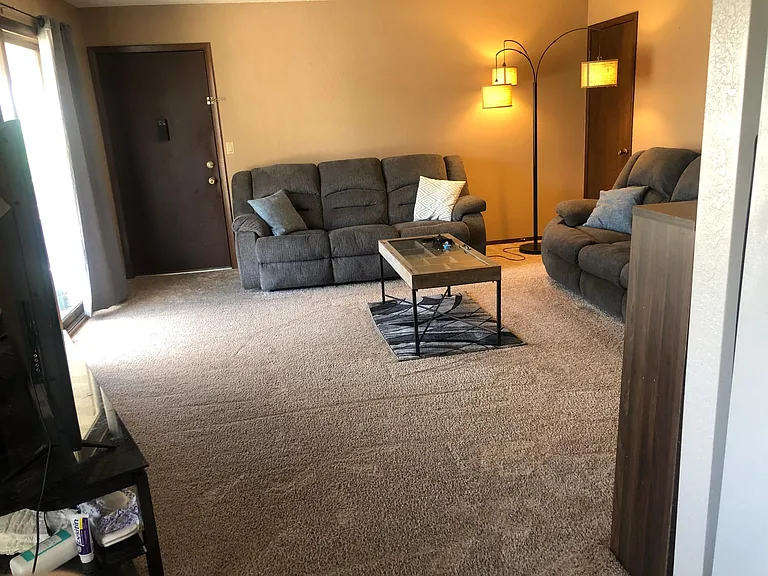 3151 Hillcrest Rd #4 — Photo 2