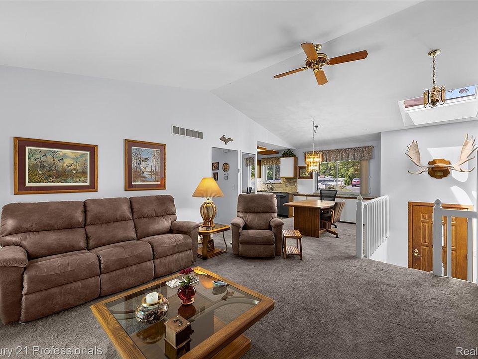 5135 Virgie Ln, photo 9