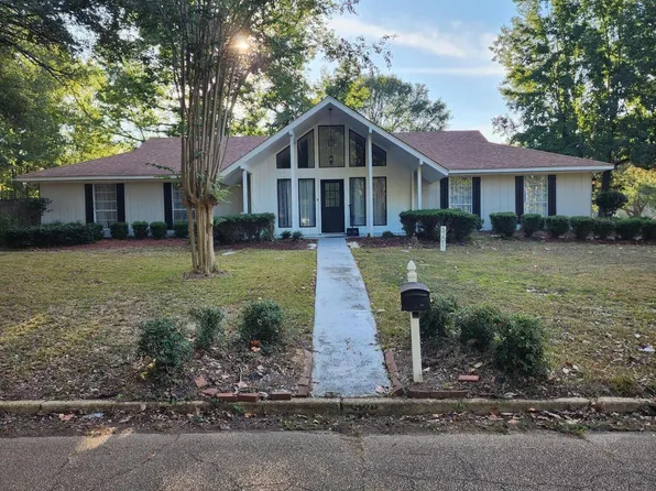 5201 Sycamore Dr, Jackson, MS 39212