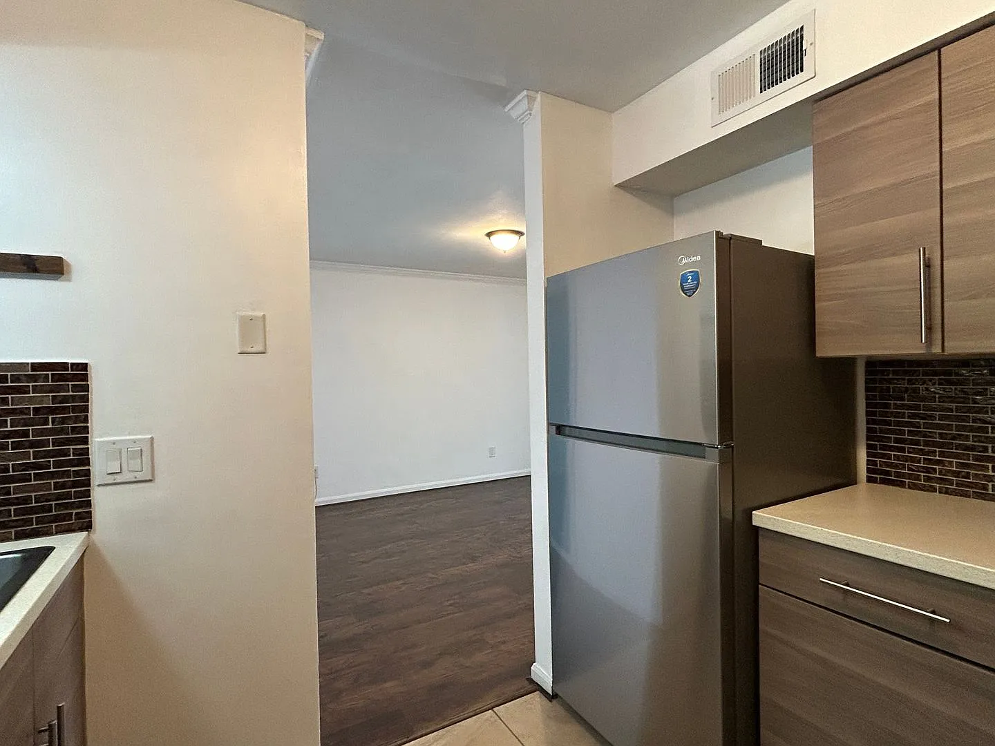 Savannah Rental With 2 Master Bedrooms With Ensuites - Conveniently Located!! $1,000 Off First Fu... — Photo 4