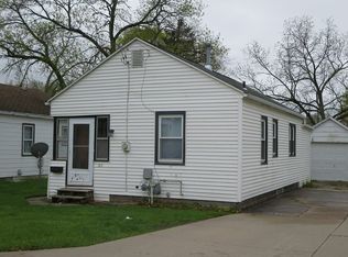 641 Wyoming St, Waterloo, IA 50703