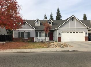 2048 E Poppy Hills Dr, Fresno, CA