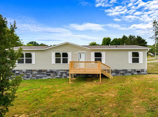 1016 Jessica Rose Ln, Dandridge, TN 37725