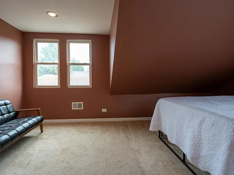 2711 W 98th Pl — Photo 9