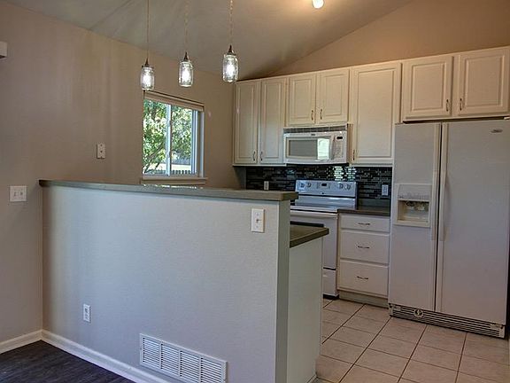 2nd image of 5375 S 194th St