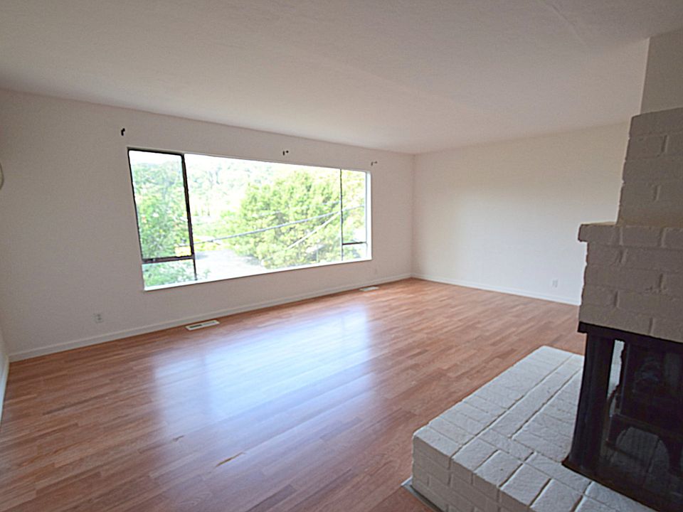 1st image of 26 Taylor Dr