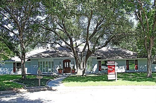 1st image of 13447 Forestway Dr