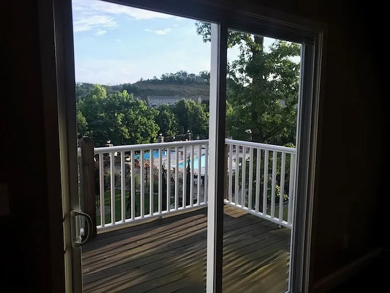 Eagle View Luxury Apartments — Photo 190