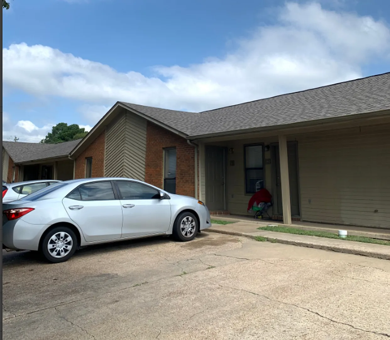 1416 Market Place — Photo 1